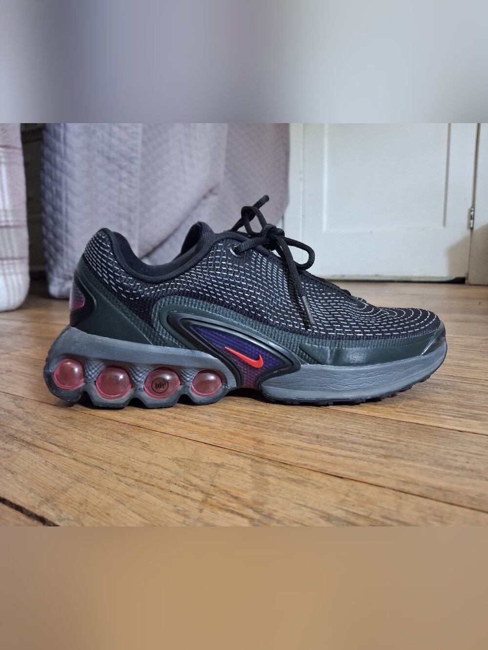 Nike Air Max Dn GS "All Night" - Black/Crimson - Size 7Y